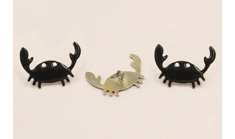 Cuenta Cangrejo 21*13 Anilla esmalte Negro / Cuentas Metálicas de Latón / Zamak