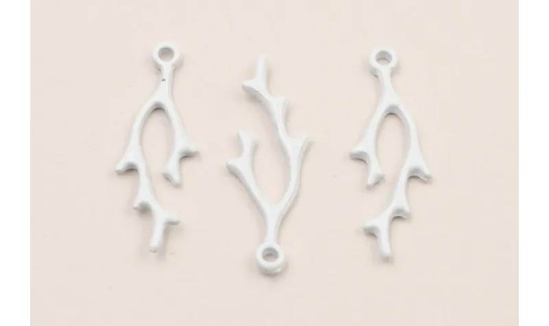 Cuenta Coral 25*7*0,5mm esmalte Blanco / Cuentas Metálicas de Latón / Zamak