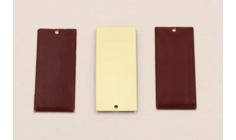 Cuenta Rectangulo 38*15 D.Mate Esmalte Rojo Sangre / Cuentas Metálicas de Latón / Zamak