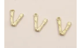 Colgante Letra V latón Dorado 15*10mm / Cuentas Metálicas de Latón / Zamak