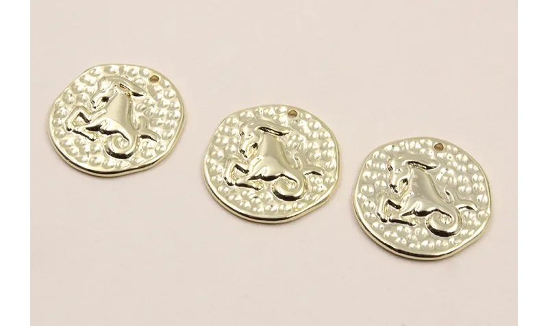 Medalla 16mm latón Dorado Horóscopo TAURO / Cuentas Metálicas de Latón / Zamak