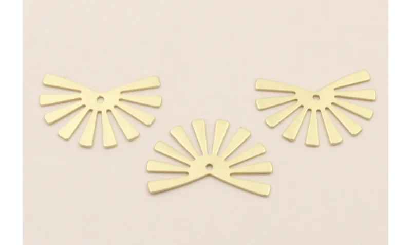 Pieza Abanico Semicircular 25*20mm Dorado Mate / Cuentas Metálicas de Latón / Zamak