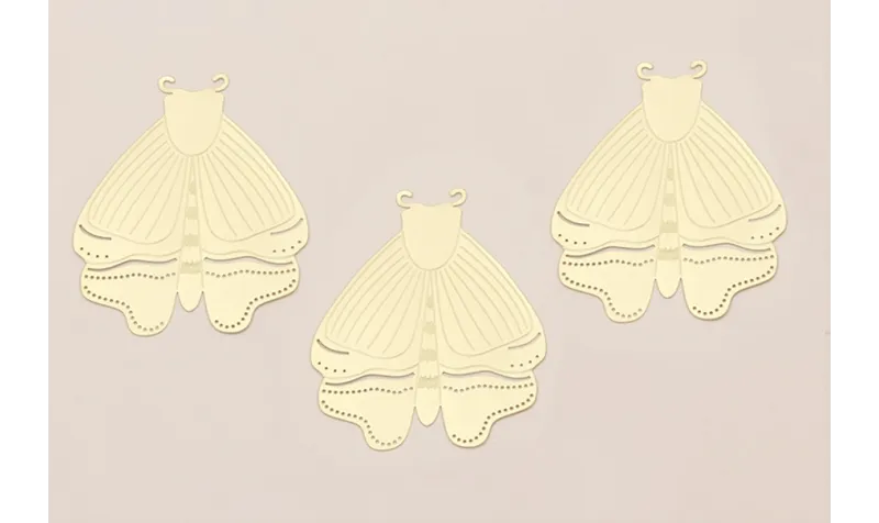 Pieza Polilla Plana de 70*55mm perforada Dorada / Cuentas Metálicas de Latón / Zamak