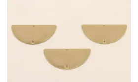 Semicirculo Esmaltado 31*16 Dorado Mate y Beige / Cuentas Metálicas de Latón / Zamak