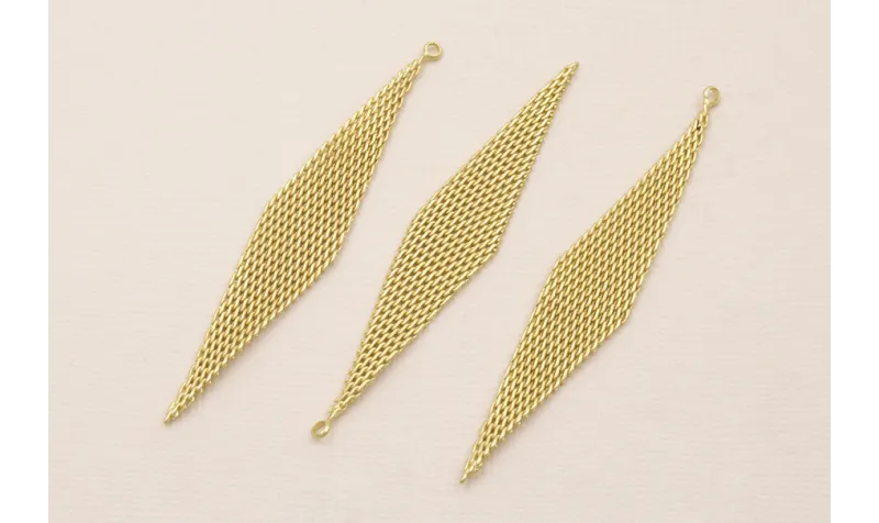 Pieza de Malla forma Rombo 70*15mm Dorado Mate / Cuentas Metálicas de Latón / Zamak