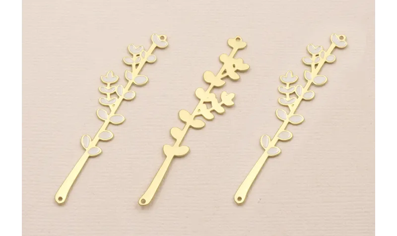 Pieza Rama Algodón Oro Mate 60*12 Esmalte Blanco / Cuentas Metálicas de Latón / Zamak