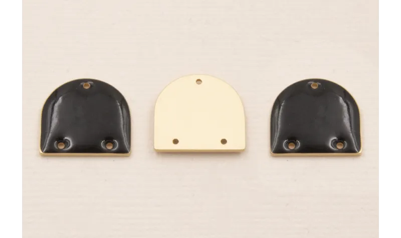 Cuenta Semi Ovalo 15*13mm Esmalte Negro / Cuentas Metálicas de Latón / Zamak