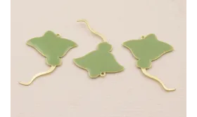 Cuenta Manta Raya 25*20mm verde Oliva y Oro Mate / Cuentas Metálicas de Latón / Zamak