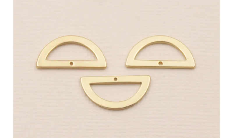 Cuenta Semicirculo hueco Dorado Mate 20*10mm