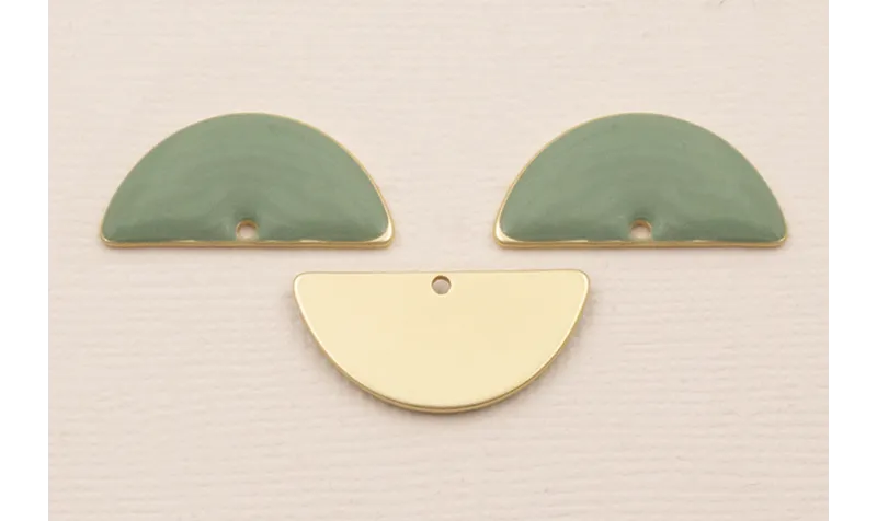 Cuenta Semicirculo Esmaltado 26*12mm Turquesa / Cuentas Metálicas de Latón / Zamak