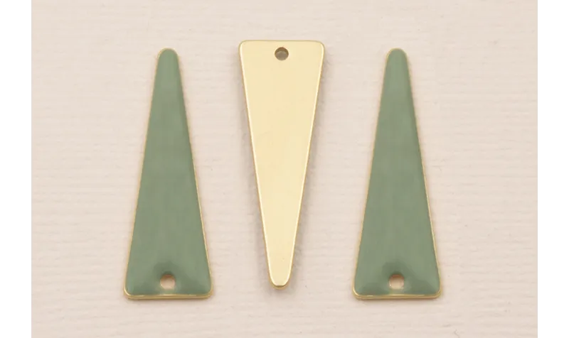 Cuenta Triangulo Esmaltado 30*9mm Turquesa / Cuentas Metálicas de Latón / Zamak
