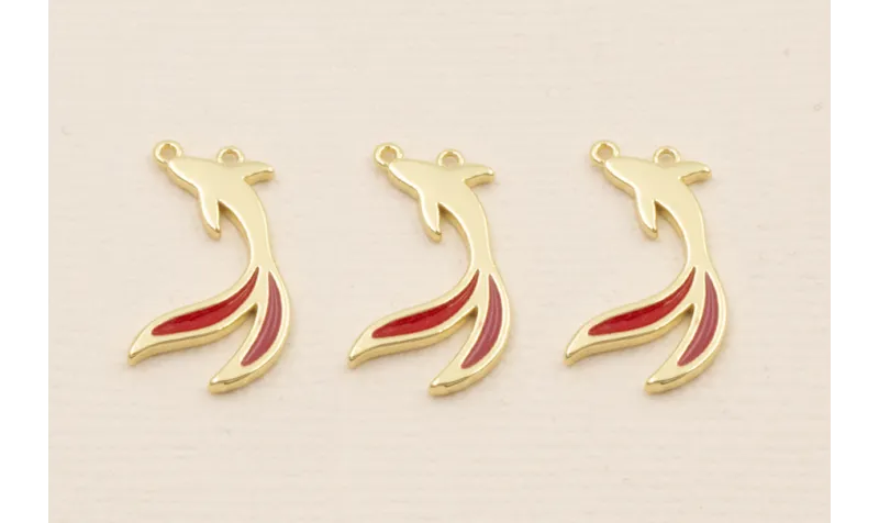 Stainless Steel. Pez Dos colas Dorado y Rojo / Cuentas Metálicas de Acero Inoxidable