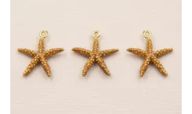 Colgante Estrella Mar 12mm Esmalte Tostado / Cuentas Metálicas de Latón / Zamak