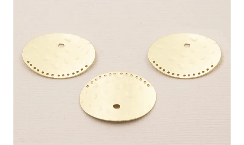 Chapa Curvada Martillleada 26*20mm Dorado Mate