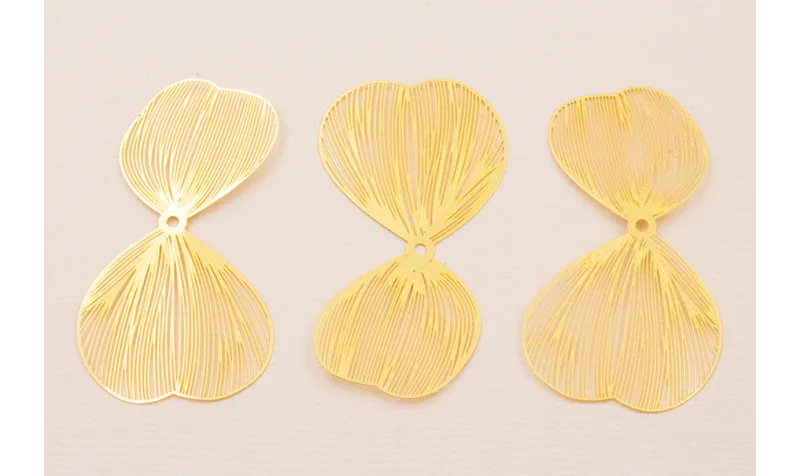 Cuenta Pareja de Pétalos 50*27mm moldeables Oro