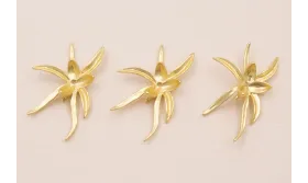 Cuenta Flor pétalos desiguales 35*23mm Dorado Mate / Cuentas Metálicas de Latón / Zamak