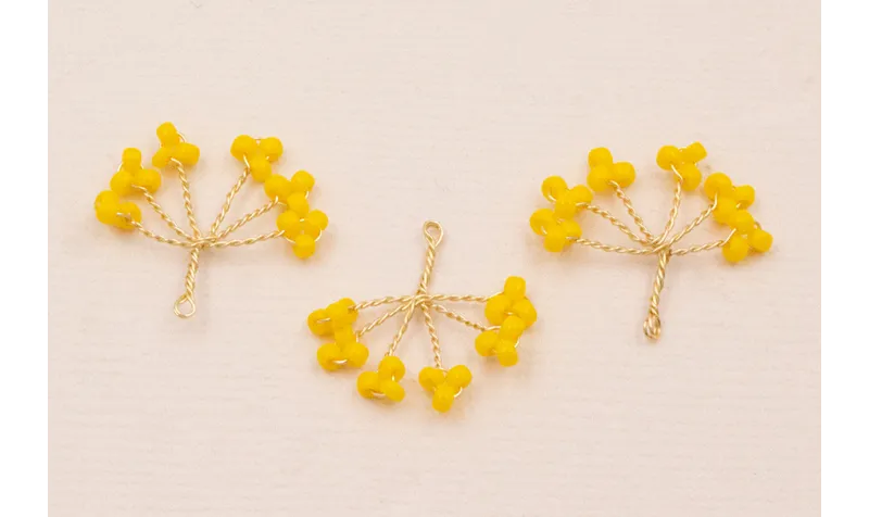 Cuenta Ramillete 6 pétalos 20*15mm Amarillo