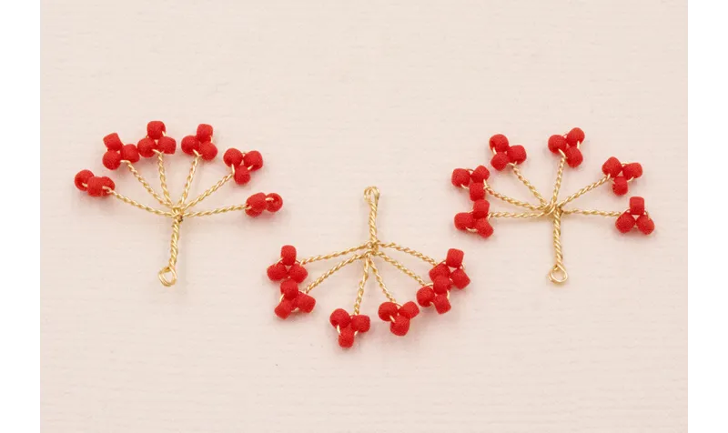 Cuenta Ramillete 6 pétalos 20*15mm Rojo