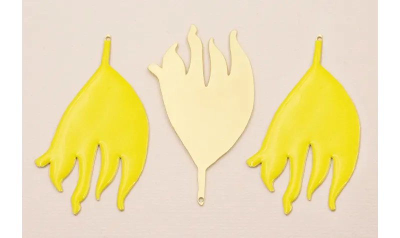 Flor esmaltada plana Amarilla 67*37mm Dorado Mate / Cuentas Metálicas de Latón / Zamak