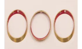 Ovalo Biselado 40*22 Esmalte Frambuesa / Cuentas Metálicas de Latón / Zamak