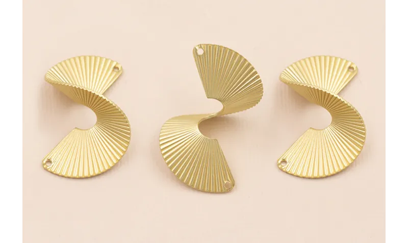 Pieza circular rizada de 35*26mm Oro Mate