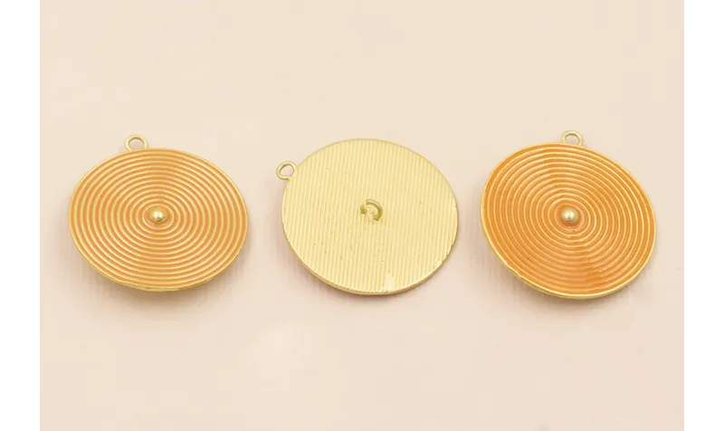 Colgante Disco rayado de 30mm O.mate Esmalte Ocre