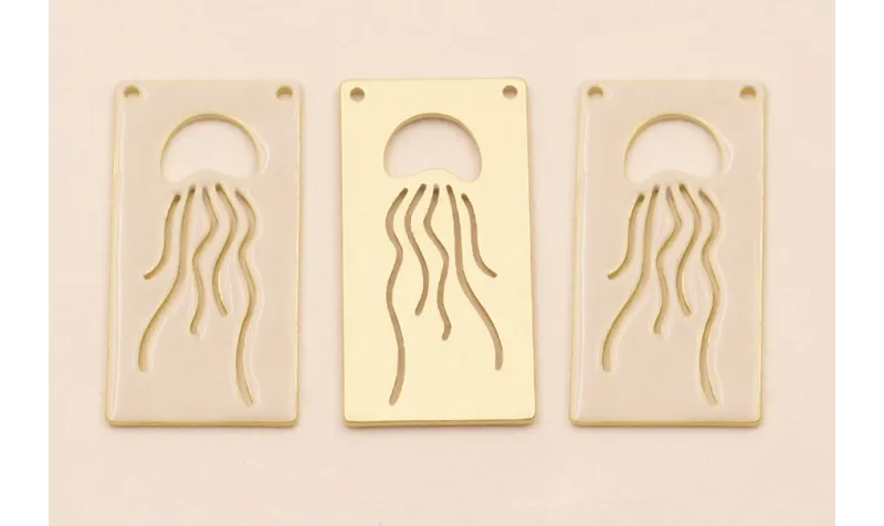 Rectangulo Calado Medusa 30*15mm Beige / Cuentas Metálicas de Latón / Zamak