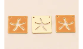 Cuadrado calado EstrellaMar 15*15mm Ocre / Cuentas Metálicas de Latón / Zamak