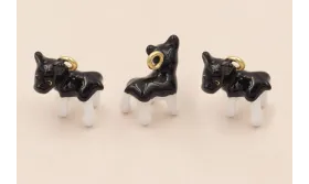 Colgante Perro Bulldog 16*14mm Blanco y Negro / Cuentas Metálicas de Latón / Zamak