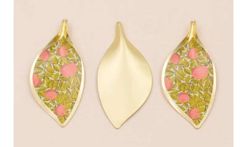 Cogante Hoja 56*26 Oro Mate Hojas verdes y Flores / Cuentas Metálicas de Latón / Zamak