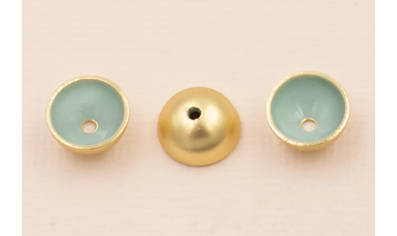 Semi Bola de 10mm con esmalte Turquesa Oro Mate / Cuentas Metálicas de Latón / Zamak