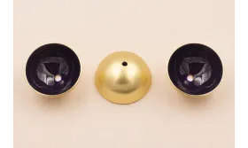 Semi Bola de 20mm con esmalte Negro y Oro Mate / Cuentas Metálicas de Latón / Zamak