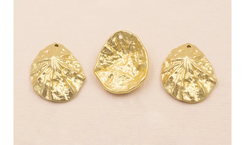 Concha Marina 25*20mm Oro Mate / Cuentas Metálicas de Latón / Zamak