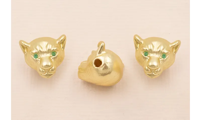 Cabeza Tigre 13*13*20 Oro Mate Ojos verdes / Cuentas Metálicas de Latón / Zamak