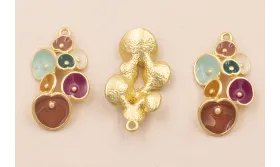 Colgante Flores esmaltadas 27*15 Marrón y Turquesa / Cuentas Metálicas de Latón / Zamak