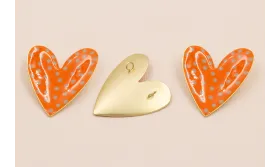 Colgante Corazón 35*30 Naranja y Motas Turquesa / Cuentas Metálicas de Latón / Zamak