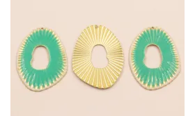 Ovalo Estriado Turqueda ,Beige y Oro mate 47*32 / Cuentas Metálicas de Latón / Zamak