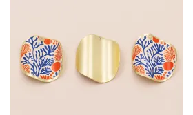 Disco ondulado 40 Oro Mate  Corales Rojos Azules / Cuentas Metálicas de Latón / Zamak