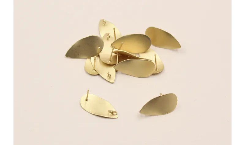 Perno Gota ondulada 26*13mm Oro Mate / Base Pendientes 