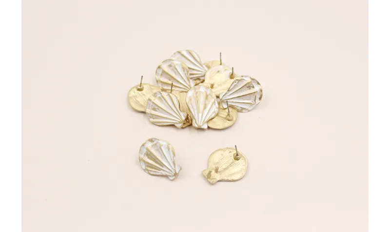 Perno concha 18*20mm Oro mate y Blanca / Base Pendientes 