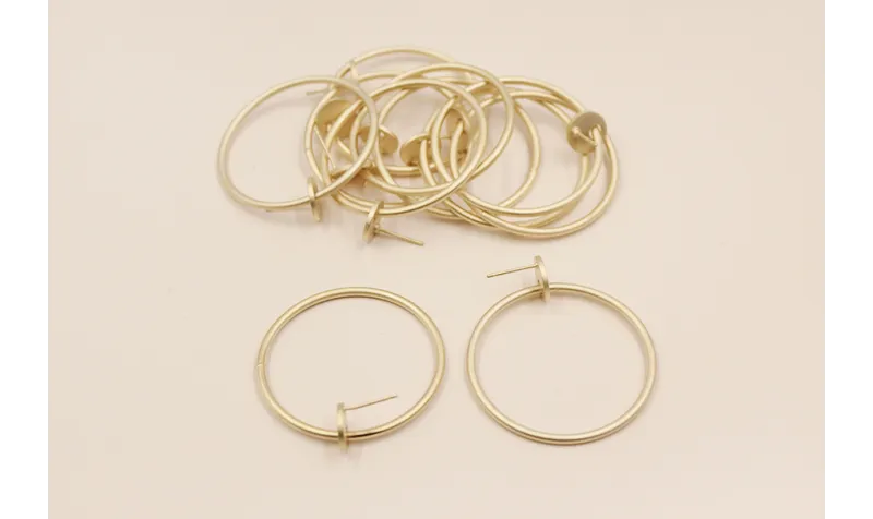 Disco de 10mm con Aro de 37mm Oro Mate / Base Pendientes 