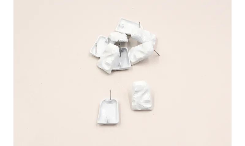 Perno Pieza Martilleada Blanca 20*13mm / Base Pendientes 