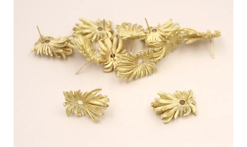 Perno Nenufar Dorado Mate 25*13mm / Base Pendientes 