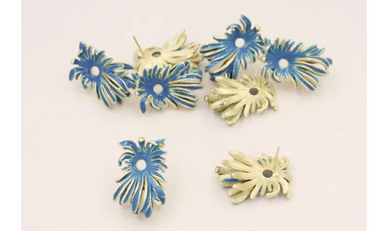 Perno Nenufar Dorado Mate 25*13mm Azul / Base Pendientes 