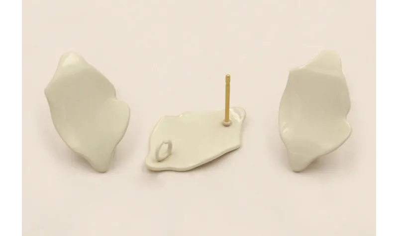 Perno Pétalo 23*15mm color Beige / Base Pendientes 