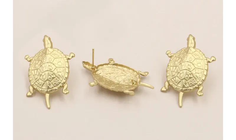 Pendiente Tortuga 40*20mm Dorada Mate