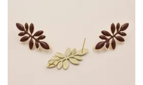 Perno 30*12 Pétalos esmaltados Granate / Base Pendientes 