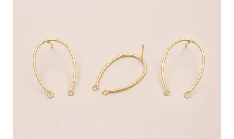 Perno herradura 30*18mm Baño Oro Mate / Base Pendientes 