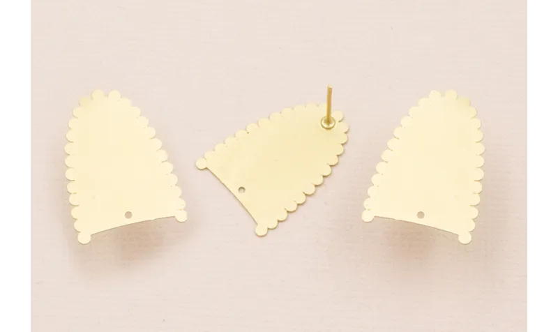 Pendiente semi Ovalo dentado 17*24 Dorado Mate / Base Pendientes 