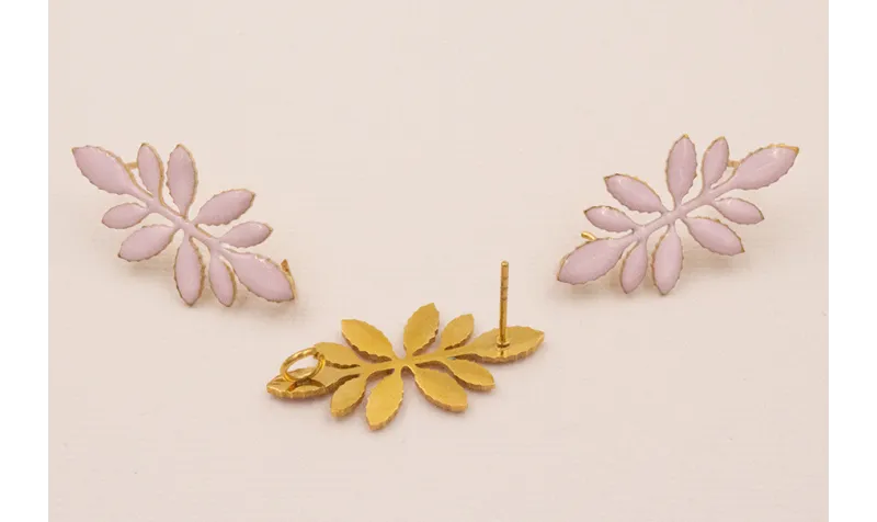 Perno 30*12 Pétalos esmaltados Lila / Base Pendientes 